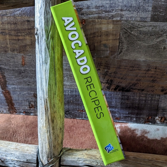 New Avocado Recipes Appetizers Meals Snacks & More Spiral Hardcover - Picture 5 of 13